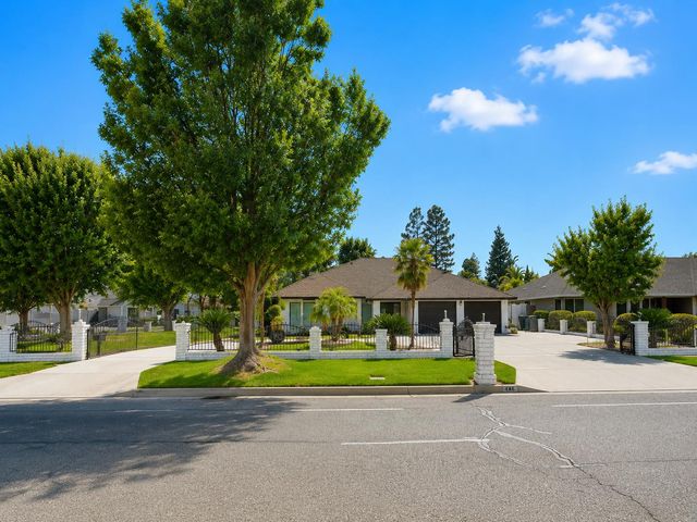 445 E Audubon Drive, Fresno, CA 93720