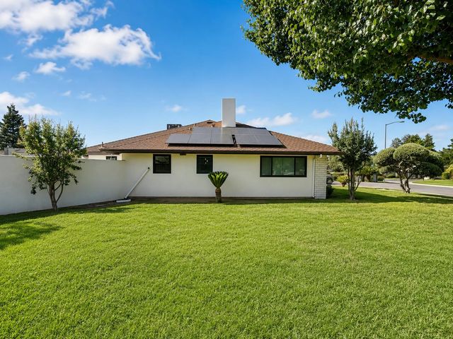 445 E Audubon Drive, Fresno, CA 93720