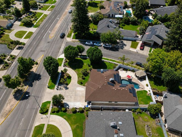 445 E Audubon Drive, Fresno, CA 93720