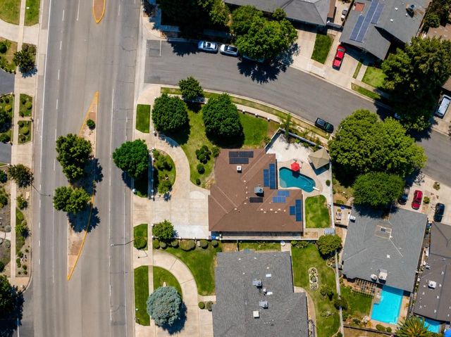 445 E Audubon Drive, Fresno, CA 93720