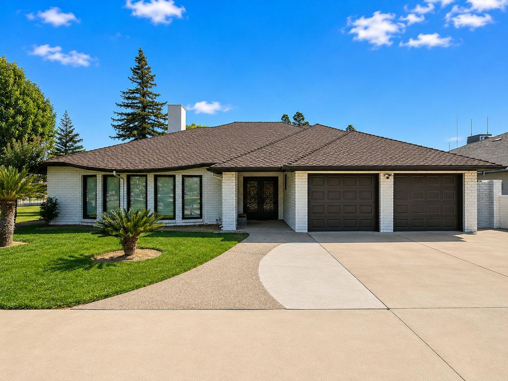 445 E Audubon Drive, Fresno, CA 93720
