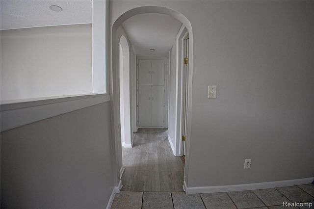 29022 John Hauk Street, Garden City, MI 48135