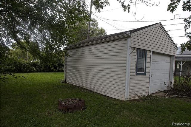 29022 John Hauk Street, Garden City, MI 48135