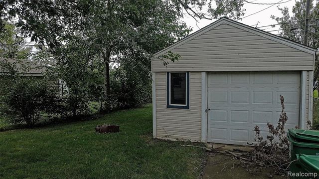 29022 John Hauk Street, Garden City, MI 48135
