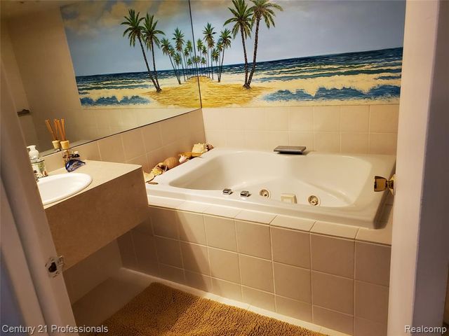 40618 Newport Drive, Plymouth, MI 48170