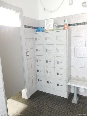 40618 Newport Drive, Plymouth, MI 48170