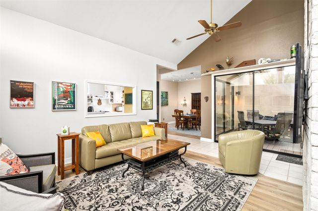 9403 Denbury Way, Houston, TX 77025