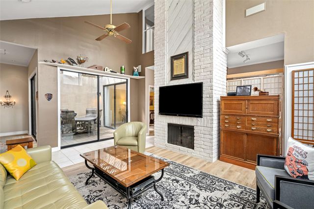 9403 Denbury Way, Houston, TX 77025