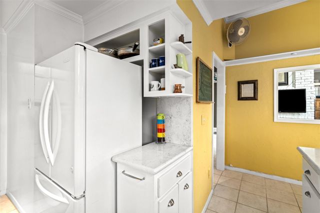 9403 Denbury Way, Houston, TX 77025