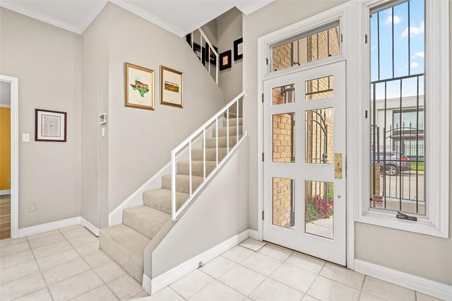 9403 Denbury Way, Houston, TX 77025