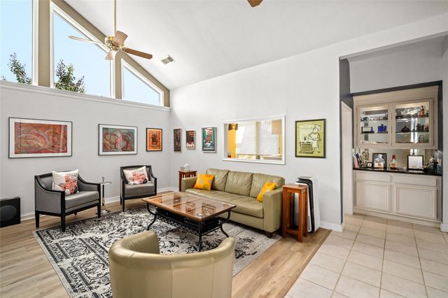 9403 Denbury Way, Houston, TX 77025