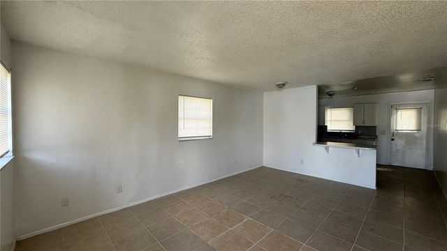 325 W PIERCE STREET 2, Lake Alfred, FL 33850