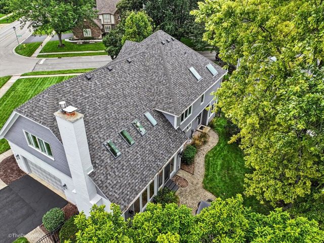 1772 Challenger Court, Wheaton, IL 60189