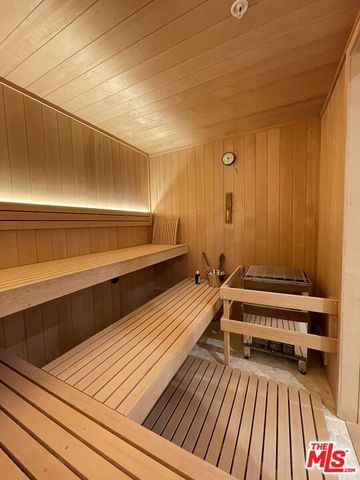 12730 Hanover Street, Los Angeles, CA 90049