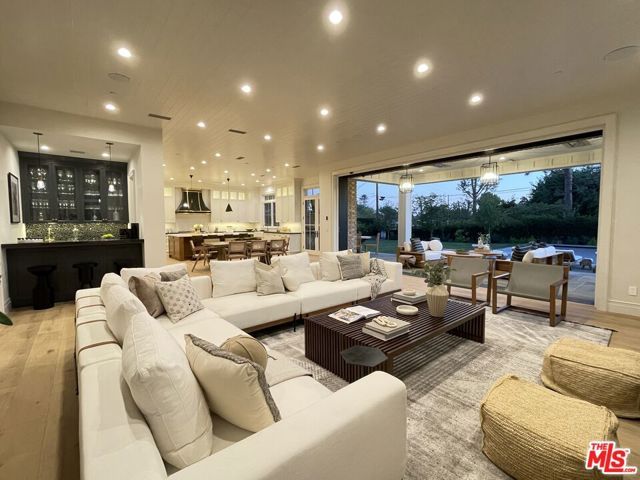 12730 Hanover Street, Los Angeles, CA 90049