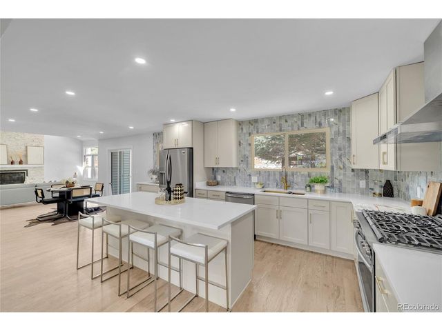 6835 W Polk Ave, Littleton, CO 80123