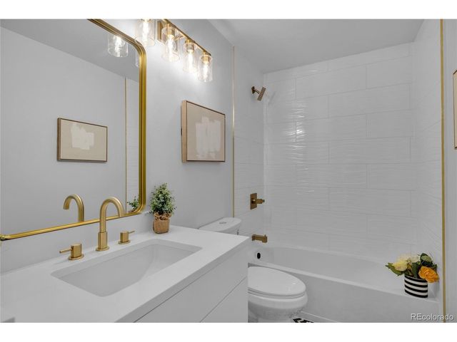 6835 W Polk Ave, Littleton, CO 80123