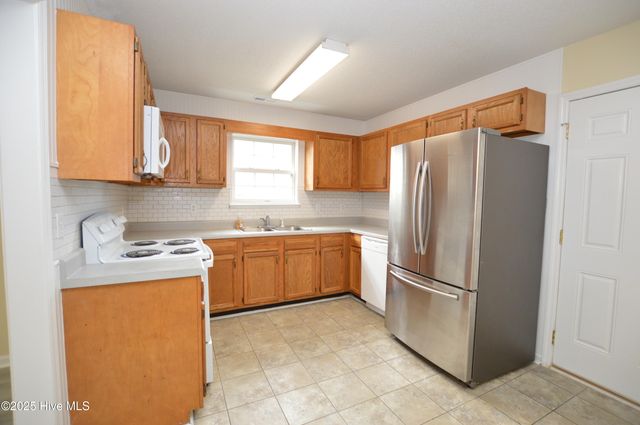 2048 Derby Run Road, Jacksonville, NC 28546