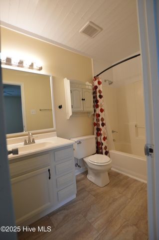 2048 Derby Run Road, Jacksonville, NC 28546