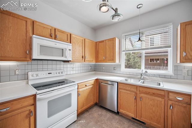 7215 Mount Higgins Heights, Colorado Springs, CO 80922