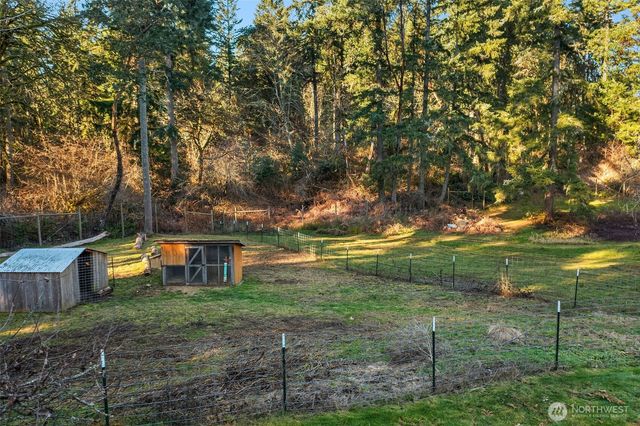 11918 SW 236th St, Vashon, WA 98070