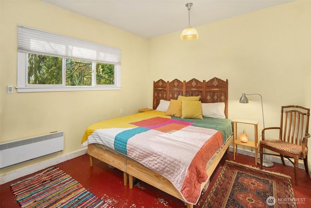 11918 SW 236th St, Vashon, WA 98070