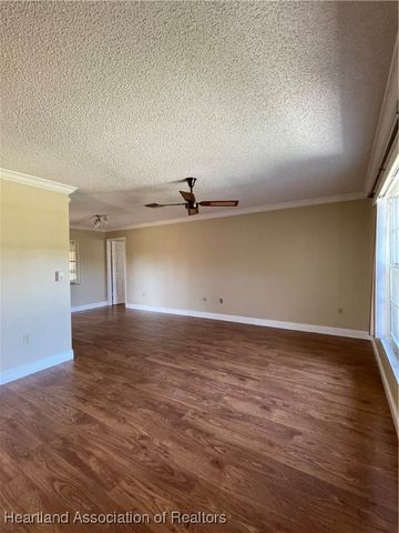 124 Oxford Road, Sebring, FL 33876