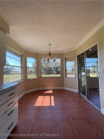 124 Oxford Road, Sebring, FL 33876