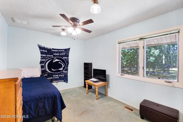 21 Chelsea Road, Jackson, NJ 08527