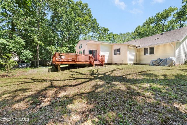21 Chelsea Road, Jackson, NJ 08527