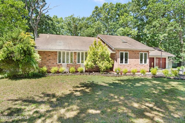 21 Chelsea Road, Jackson, NJ 08527