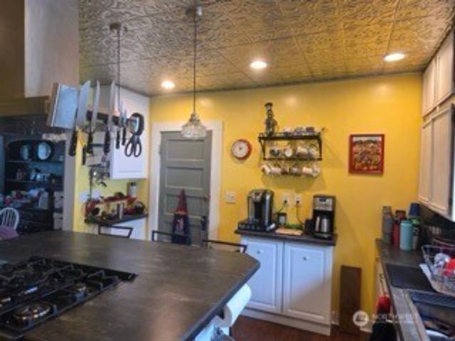 407 S 1st Street, Roslyn, WA 98941