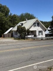 407 S 1st Street, Roslyn, WA 98941