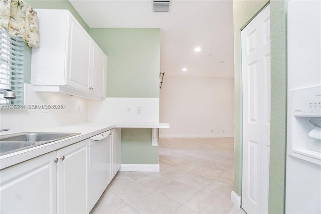 11425 NW 34th Pl, Sunrise, FL 33323