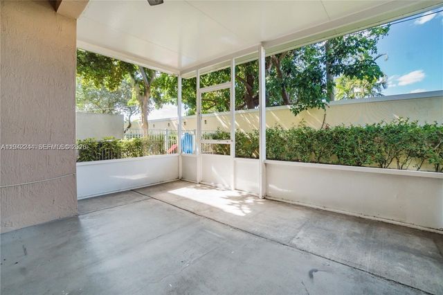 11425 NW 34th Pl, Sunrise, FL 33323