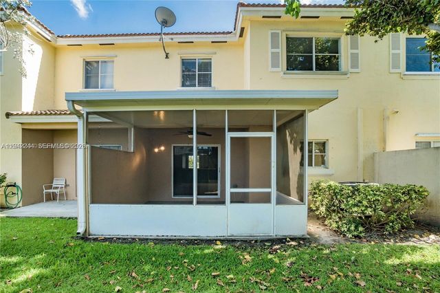 11425 NW 34th Pl, Sunrise, FL 33323