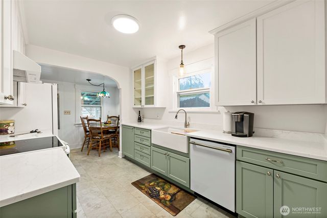 121 N Finch Creek Road, Hoodsport, WA 98548