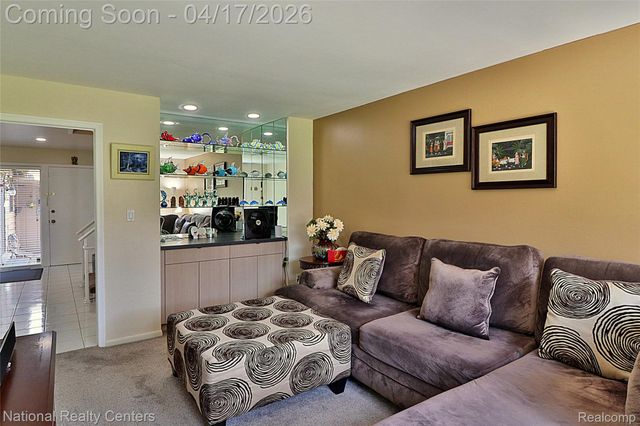 7309 Creek View Circle, West Bloomfield Charter Township, MI 48322