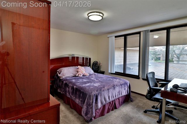 7309 Creek View Circle, West Bloomfield Charter Township, MI 48322