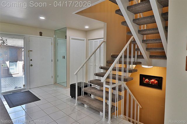 7309 Creek View Circle, West Bloomfield Charter Township, MI 48322