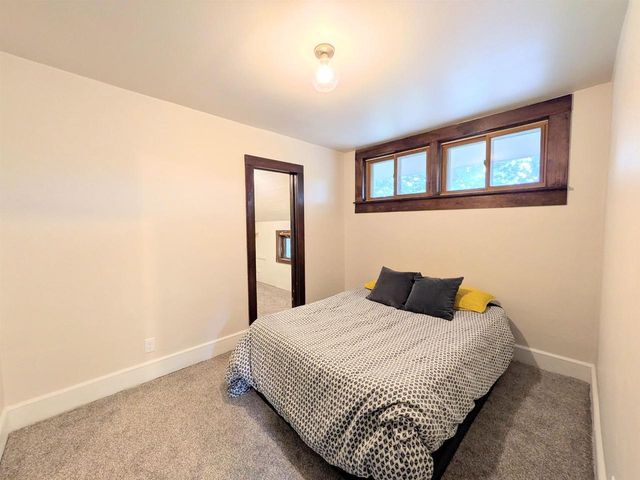 326 E SUMMER STREET, Appleton, WI 54911