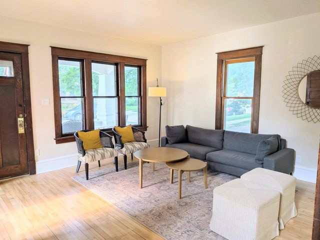 326 E SUMMER STREET, Appleton, WI 54911