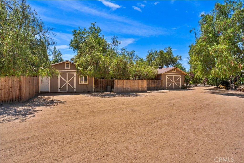 Image 52 of property listing at 31625 Ano Crest, Winchester, CA 92596
