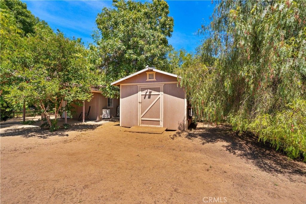 Image 53 of property listing at 31625 Ano Crest, Winchester, CA 92596