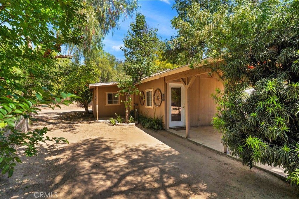 Image 54 of property listing at 31625 Ano Crest, Winchester, CA 92596