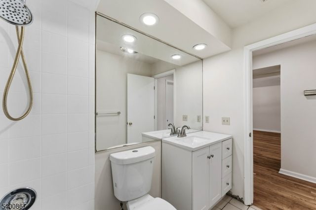 1250 N Broad St A1, Hillside Twp., NJ 07205