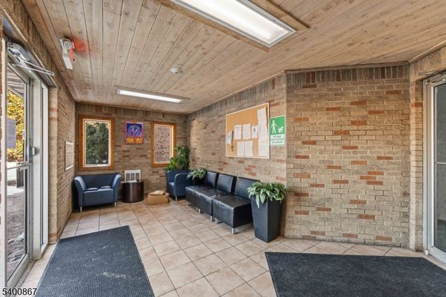 1250 N Broad St A1, Hillside Twp., NJ 07205