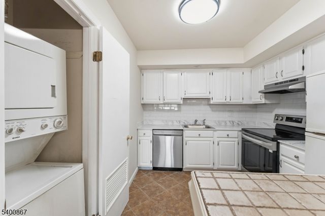 1250 N Broad St A1, Hillside Twp., NJ 07205