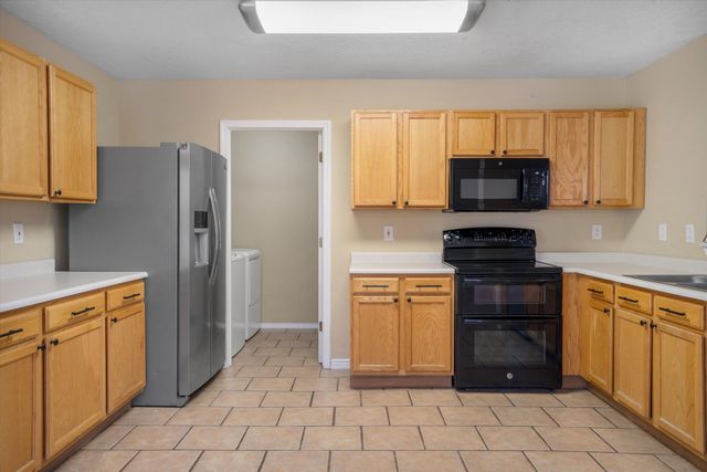 6823 LA ROCCA Road NW, Albuquerque, NM 87114