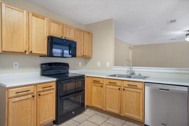 6823 LA ROCCA Road NW, Albuquerque, NM 87114